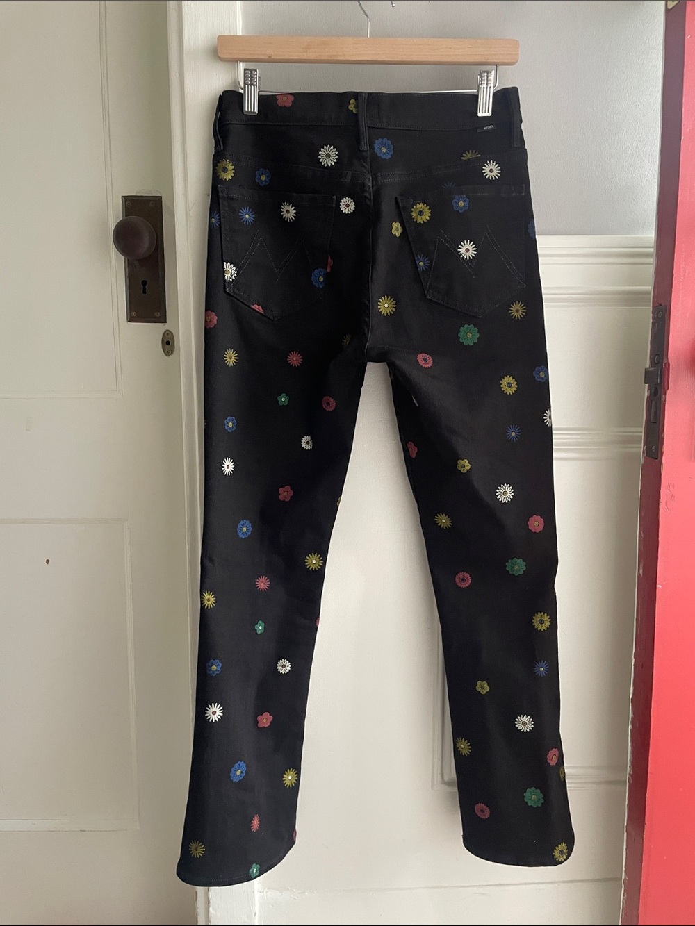 MOTHER The Insider Flood Flare Fresh as a Daisy Jean -Size 28 - Picture 3 of 12